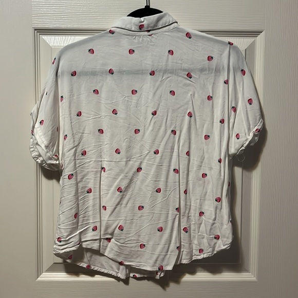 Women's Strawberry Button-Up Blouse Office Shirt Short-Sleeve Top Rayon Collared - Picture 2 of 6